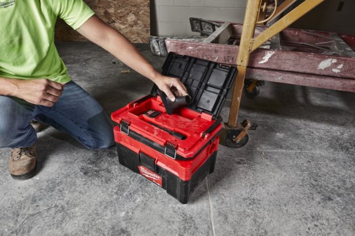 Пилосос акумуляторний безщітковий PACKOUT MILWAUKEE M18 FPOVCL-0 (каркас) для води та сухого сміття