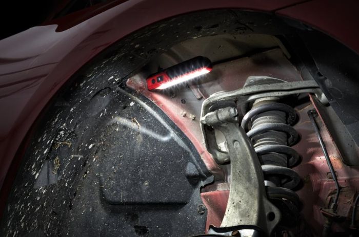 Ліхтар світлодіодний акумуляторний компактний (заряджання через USB) MILWAUKEE L4 FL-301