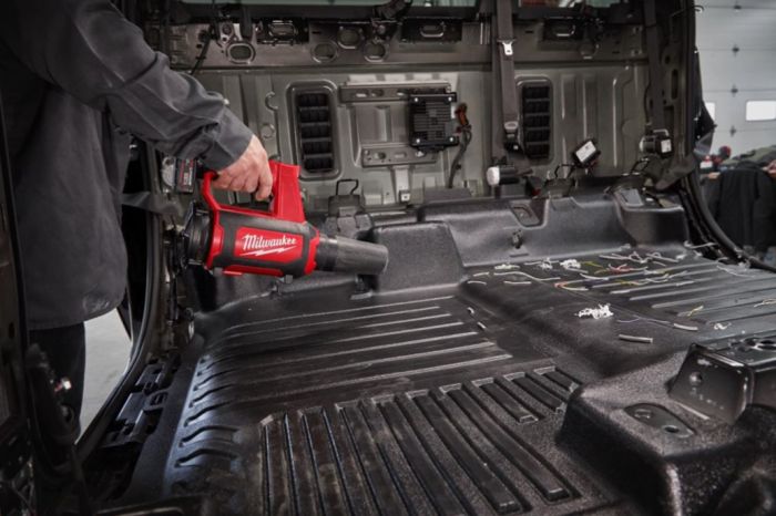 Повітродувка акумуляторна безщіткова MILWAUKEE M12 BBL-0 (каркас)