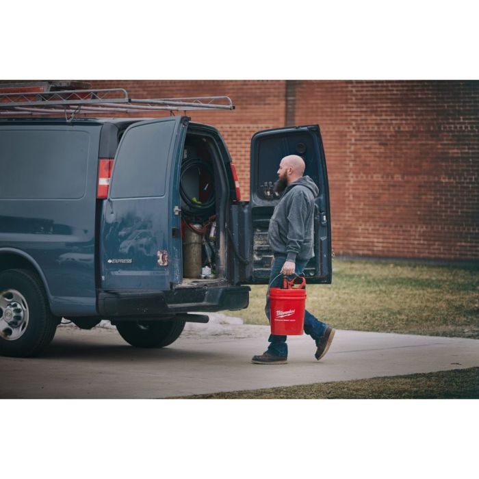 Машина прочисна акумуляторна MILWAUKEE M12 BDC6-0C трос 6м (каркас+відро)