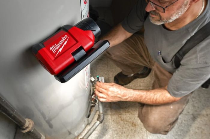 Ліхтар світлодіодний акумуляторний MILWAUKEE M12 PAL-0 (каркас)