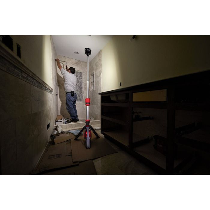 Ліхтар світлодіодний акумуляторний- щогла освітлення MILWAUKEE M12 SAL-0 (каркас)