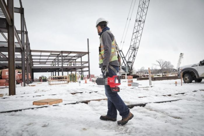 Гайковерт акумуляторний безщітковий MILWAUKEE 1'' (2711Нм) M18 ONEFHIWF1DS-121C, з кільцем (ЗУ+1ак.)