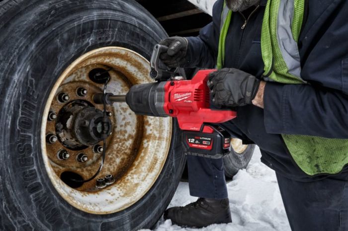 Гайковерт акумуляторний безщітковий MILWAUKEE 1'' (2711Нм) M18 ONEFHIWF1D-0C, з кільцем (каркас)