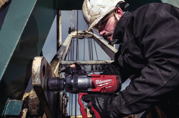 Гайковерт акумуляторний безщітковий MILWAUKEE 1'' (2400Нм) M18 ONEFHIWF1-0X, з кільцем (каркас)