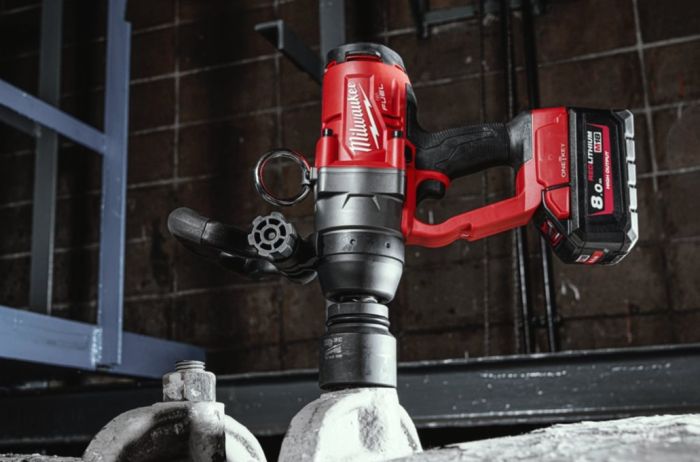 Гайковерт акумуляторний безщітковий MILWAUKEE 1'' (2400Нм) M18 ONEFHIWF1-0X, з кільцем (каркас)