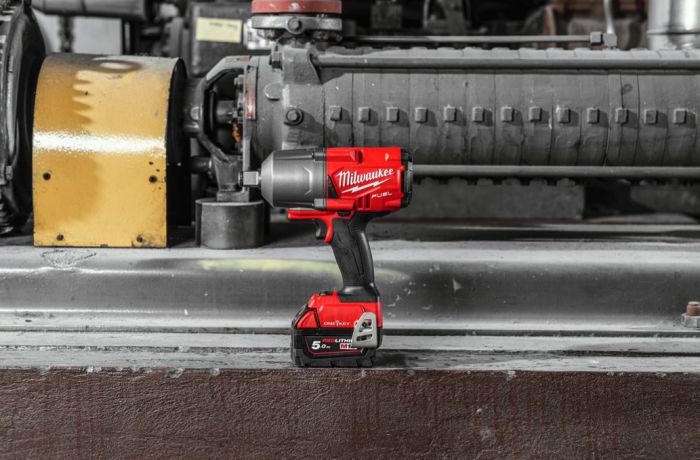 Гайковерт акумуляторний безщітковий MILWAUKEE 3/4" (2034Нм) M18 ONEFHIWF34-0X, з кільцем (каркас)