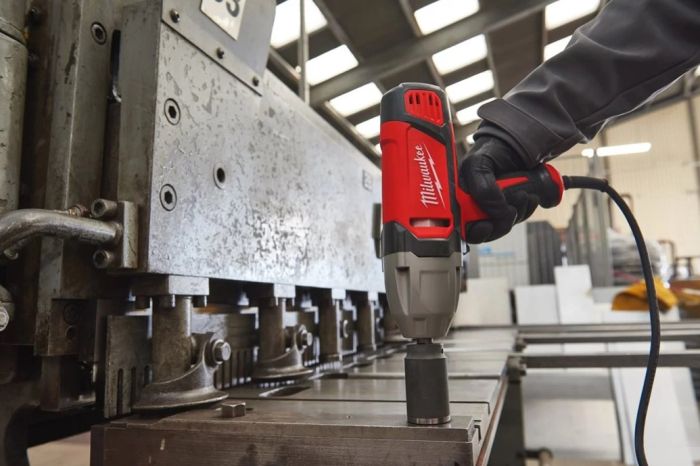 Гайковерт ударний 3/4" MILWAUKEE IPWE 520 R крут. мом. 520 Нм, 4933451525