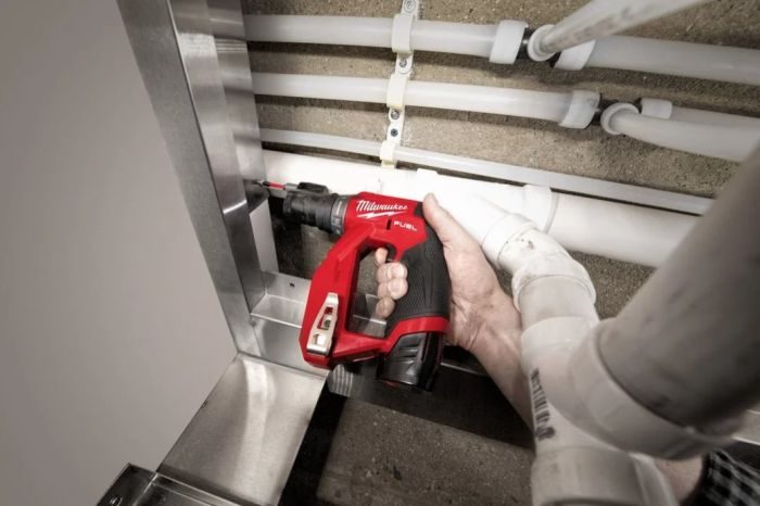 Дриль-шуруповерт акумуляторний безщітковий MILWAUKEE M12 FDDXKIT-0X, 34Нм (каркас+4 насадки)