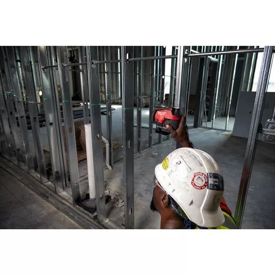 Нивелир линейно-точечный аккумуляторный MILWAUKEE M12 CLLP-0C (зелёный луч)