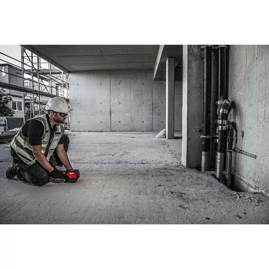 Нивелир линейно-точечный аккумуляторный MILWAUKEE M12 CLLP-0C (зелёный луч)