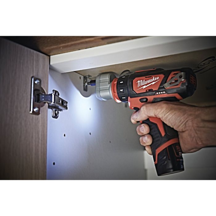 Дриль-шуруповерт акумуляторний MILWAUKEE M12 BDDXKIT-202C (32 Нм) (2насадки+ЗУ+2акк.Х2Ач+кейс)