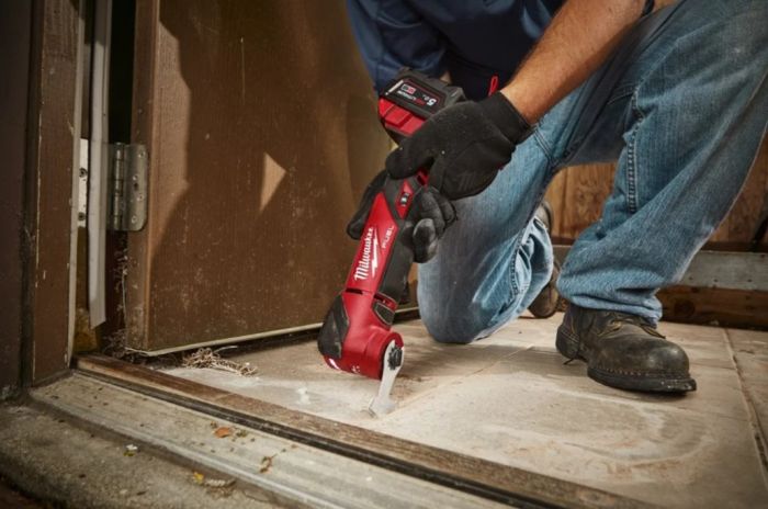 Інструмент багатофункціональний безщітковий акумуляторний MILWAUKEE M18 FMT-502X (ЗУ+2ак.Х5А+HDкейс)