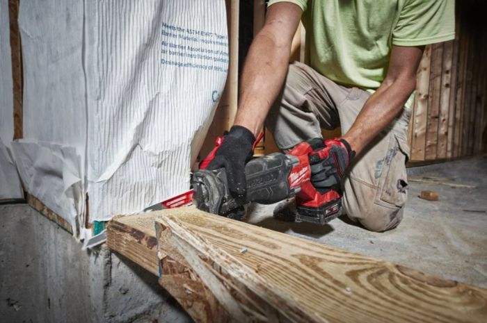 Пила шабельна акумуляторна безщіткова MILWAUKEE M18 FSZ-0X (каркас+HDкейс)