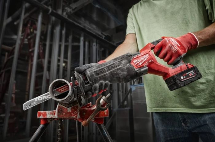 Пила шабельна акумуляторна безщіткова MILWAUKEE M18 FSZ-0X (каркас+HDкейс)