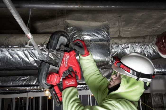 Пила стрічкова акумуляторна безщіткова MILWAUKEE M18 FBS85-0C (каркас+кейс)