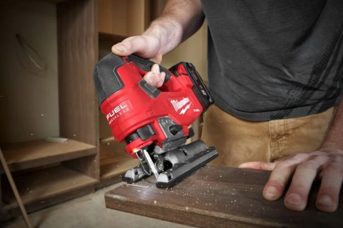Пила лобзикова акумуляторна безщіткова MILWAUKEE M18 FJS-0X (каркас+HDкейс)