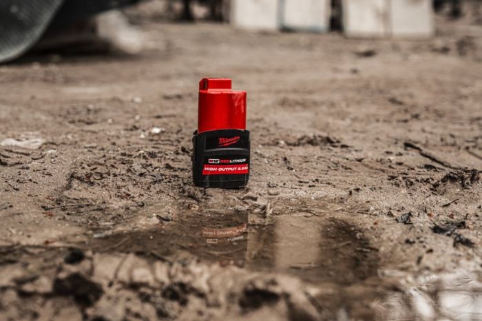 Акумулятор MILWAUKEE M12 B2 2 Ач 4932430064