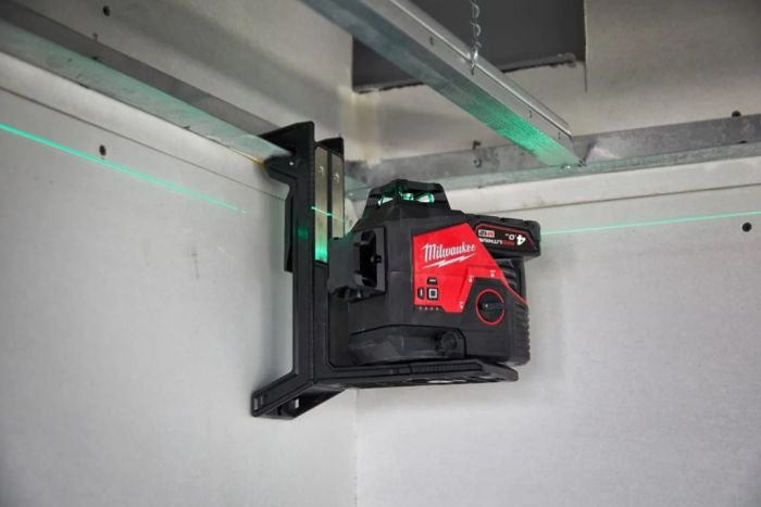 Нівелір лазерний акумуляторний 3D MILWAUKEE M12 3PL-0C (360˚, зелений промінь)