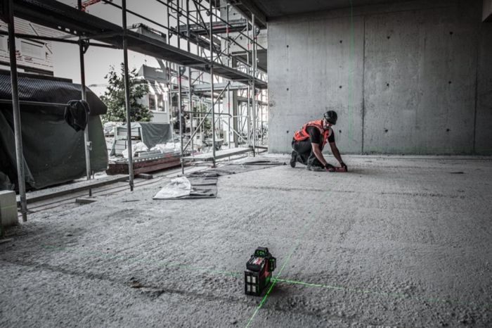 Нівелір лазерний акумуляторний 3D MILWAUKEE M12 3PL-0C (360˚, зелений промінь)