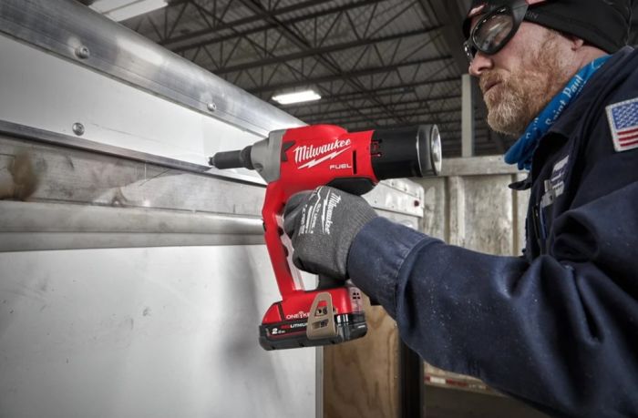 Заклепочник акумуляторний безщітковий MILWAUKEE M18 ONEFPRT-0X (Ø4,8-7,0мм)(каркас+HDкейс)