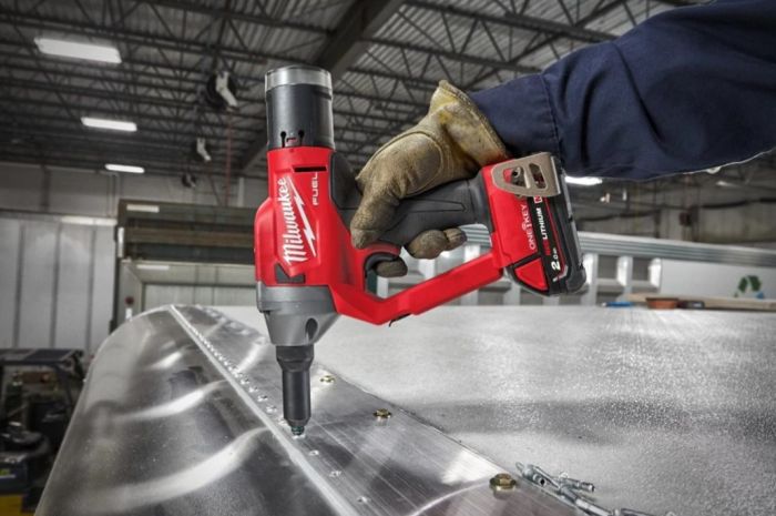 Заклепочник акумуляторний безщітковий MILWAUKEE M18 ONEFPRT-0X (Ø4,8-7,0мм)(каркас+HDкейс)