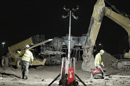 Акумуляторна щогла освітлення MX FTL-601 MILWAUKEE MX FUEL