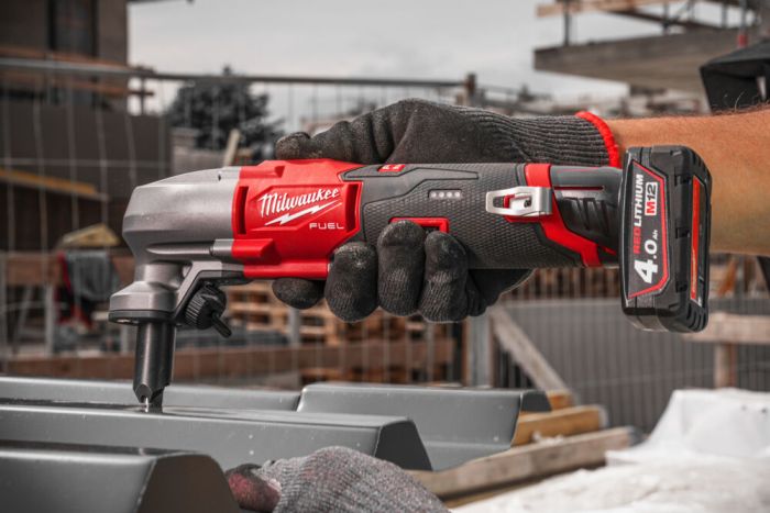 Ножиці по металу акумуляторні безщітковий MILWAUKEE M12 FNB16-0 (каркас)