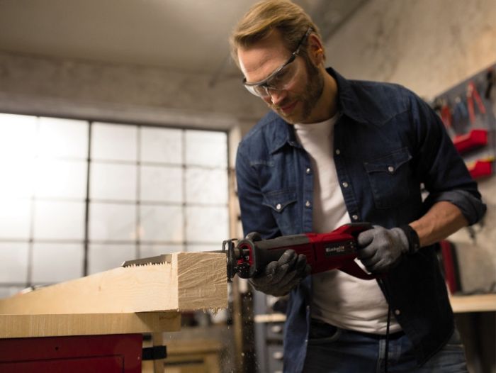 Пила шабельна Einhell TE-AP 750 E , 150/10 мм (дерево/сталь), 750 Вт, ход 20 мм