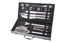 Набір приладдя для гриля у валізі (18 предметів)