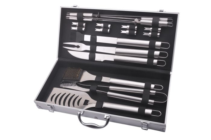 Набір приладдя для гриля у валізі (18 предметів)
