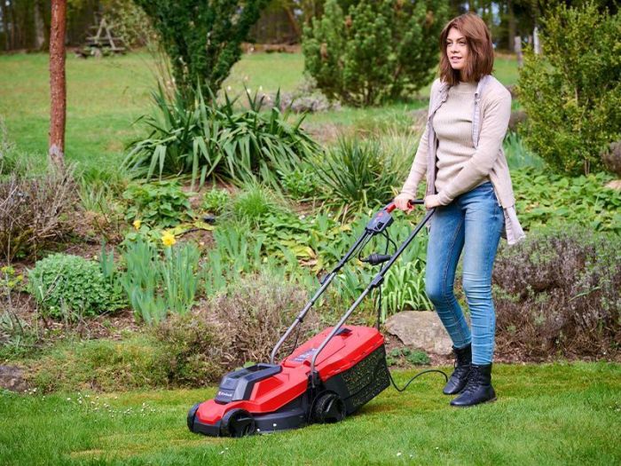 Газонокосарка електрична ,Einhell GC-EM 1000/32 , 1000 Вт, шир. 32 см, вис. 30-70 мм, бак 30 л, до 300 м2