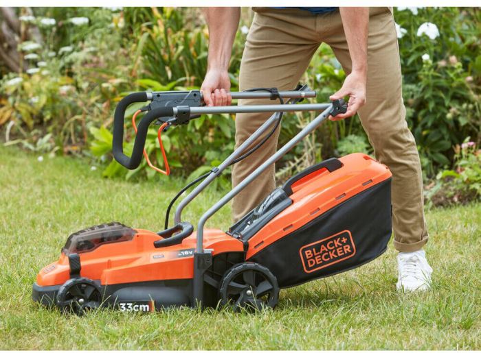 Газонокосарка акумуляторна BLACK+DECKER BCMW33184L2