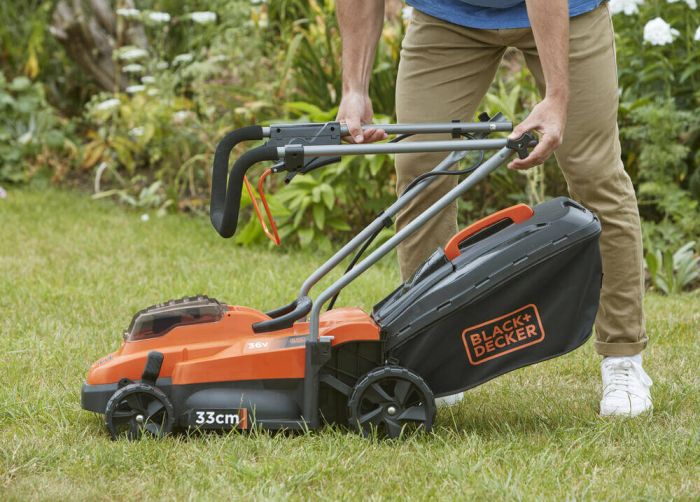 Газонокосарка акумуляторна BLACK+DECKER BCMW3336L1