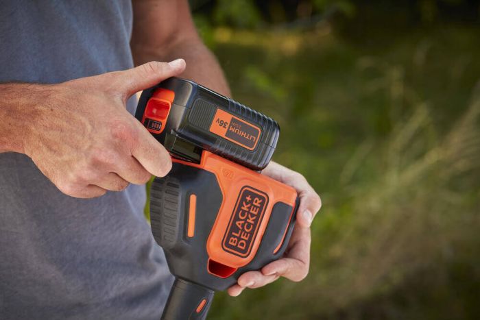 Тример акумуляторний безщітковий BLACK+DECKER BCSTE636L1