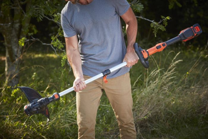 Тример акумуляторний безщітковий BLACK+DECKER BCSTE636L1