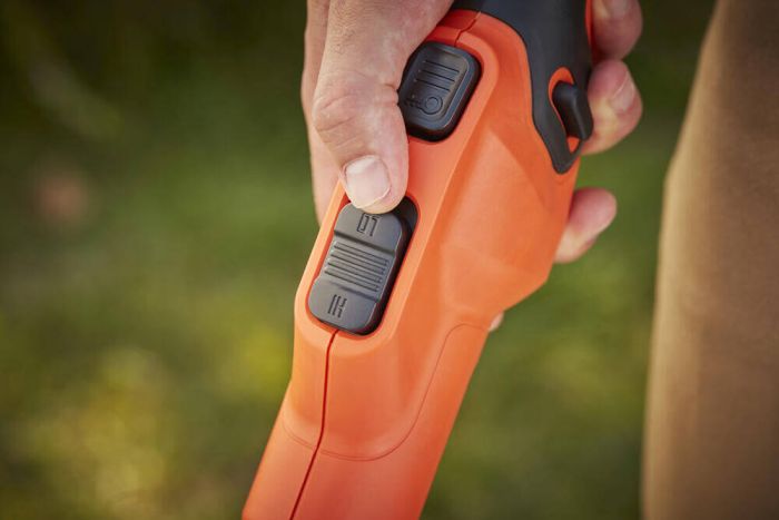 Тример акумуляторний безщітковий BLACK+DECKER BCSTE636L1