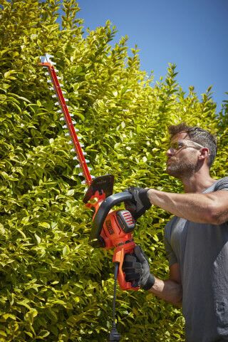 Кущоріз електричний BLACK+DECKER BEHTS551