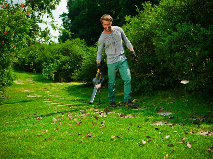 Садовий пилосос електричний безщітковий STIGA BL130cV