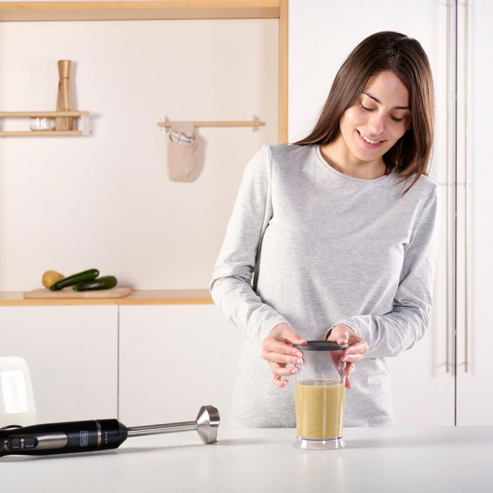 Ручний блендер BLACK+DECKER BXHB800E