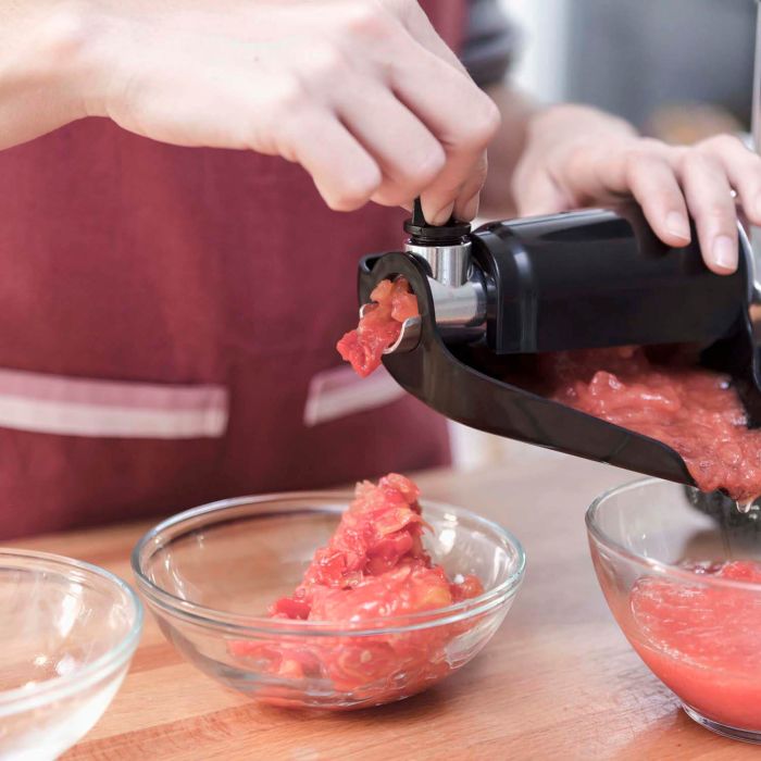 М’ясорубка BLACK+DECKER BXMMA1000E