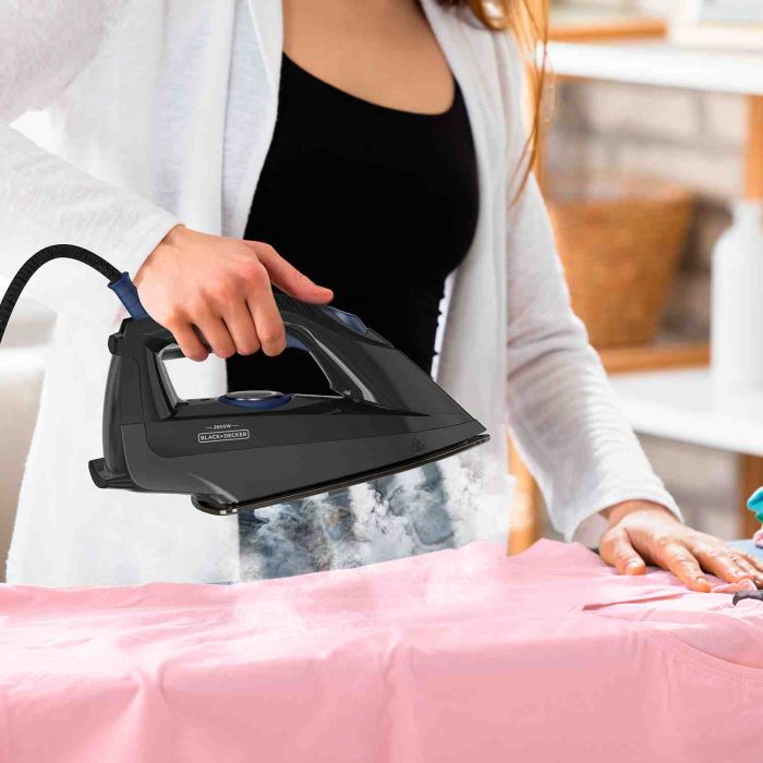 Праска BLACK+DECKER BXSS2600E