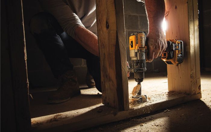 Дриль-шурупокрут акумуляторний безщітковий ударний DeWALT DCD996P3