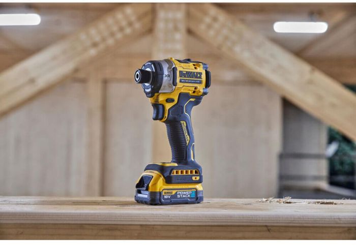 Шурупокрут ударний акумуляторний безщітковий DeWALT DCF860E2T