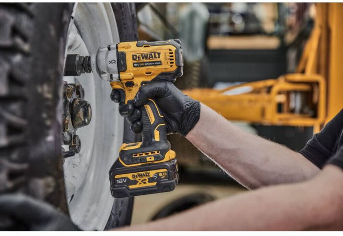 Гайкокрут ударний акумуляторний безщітковий DeWALT DCF891P2G