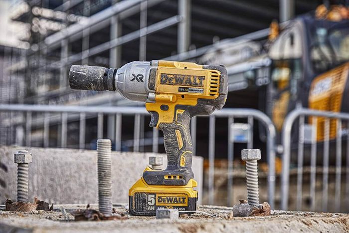 Гайкокрут ударний акумуляторный безщітковий DeWALT DCF897NT