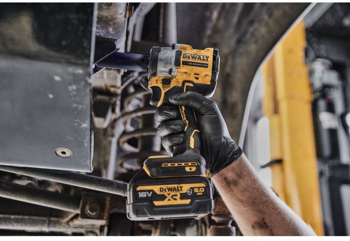 Гайкокрут ударний акумуляторний безщітковий DeWALT DCF923N