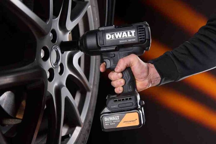 Гайкокрут ударний акумуляторний безщітковий McLaren F1 TEAM SPECIAL EDITION DeWALT DCF99MP2T