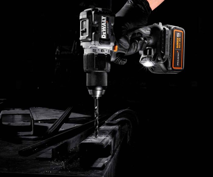 Набір з двох інструментів акумуляторних безщіткових McLaren F1 TEAM LIMITED EDITION DeWALT DCK200MP2T