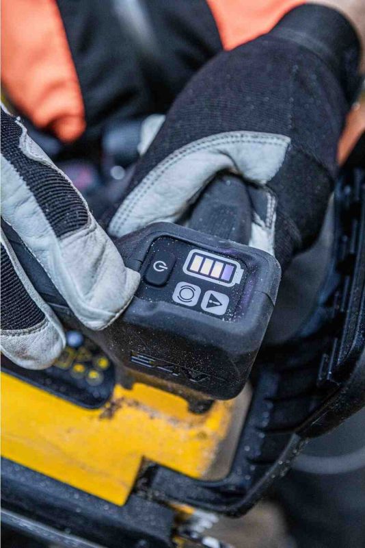 Пилка ланцюгова акумуляторна безщіткова з верхньою рукояткою DeWALT DCMCST635X1